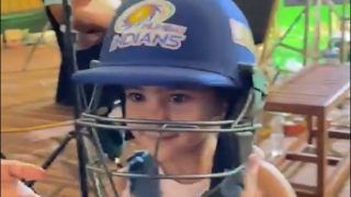 देखें VIDEO: स्मार्ट हो गई हैं Rohit Sharma की बेटी Samaira, बल्लेबाज पापा को कर रही कॉपी